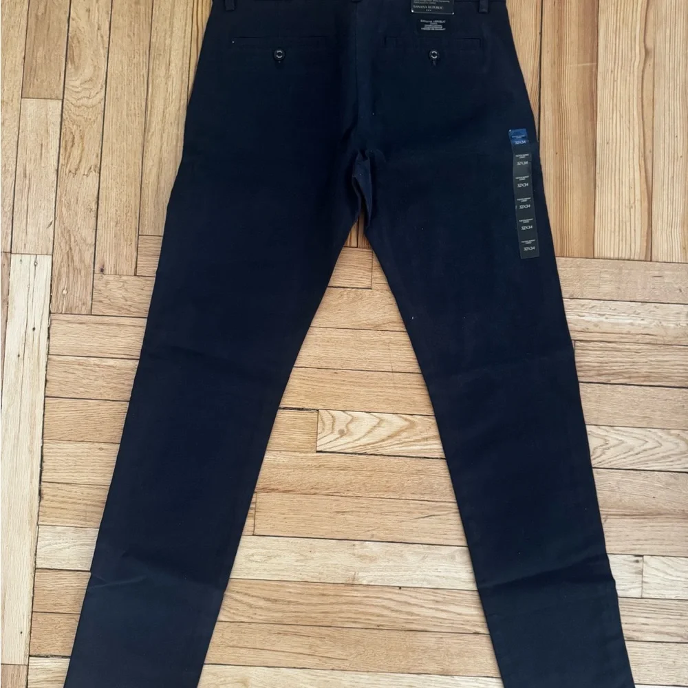 Banana Republic Men's Navy Stretch Chinos Men’s 32 waist 34 length - NWT